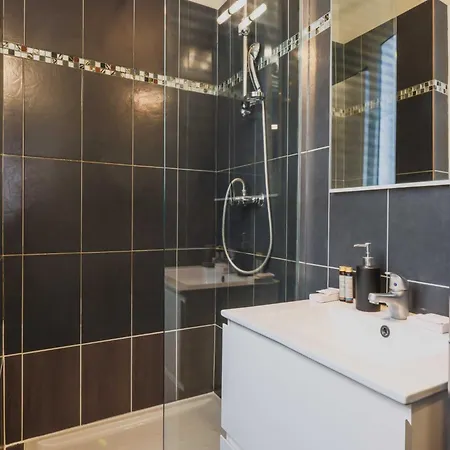 Apartment Comfortable Flat - 1bd 4p - Gare Est Paris